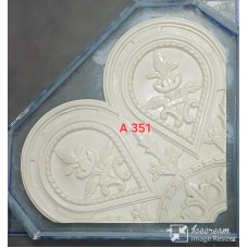 A351