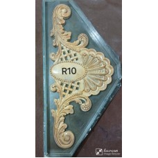 R10