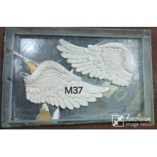 M37