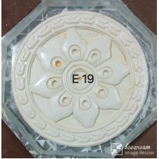 E19